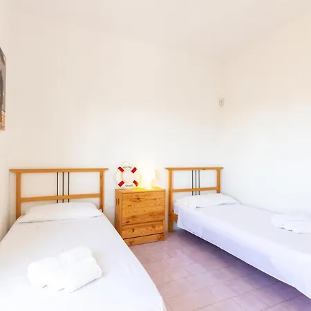 Luxury Air-conditioned Sleeps 10 Torre Lapillo Villa Porto Cesareo