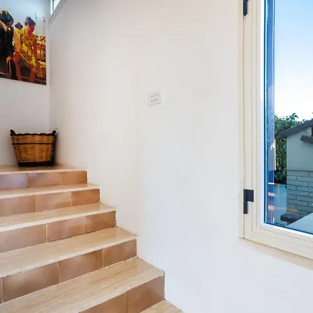 Luxury Air-conditioned Sleeps 10 Torre Lapillo Porto Cesareo